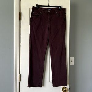 Bandolino Denim Mandie 12P
Burgundy Straight